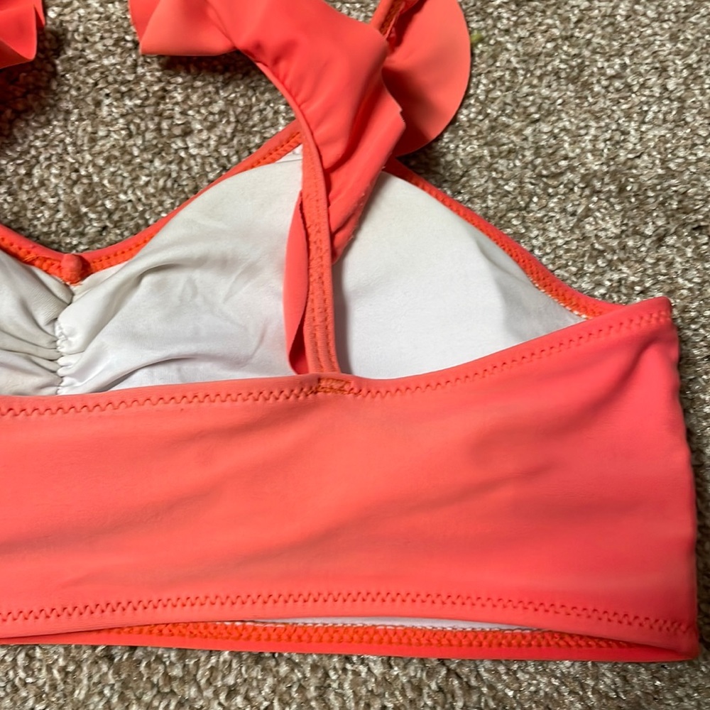 Ombre Ruffle Bikini Top - Picture 9 of 9